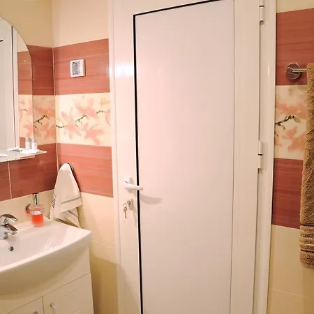 Derelli Elegance * София
