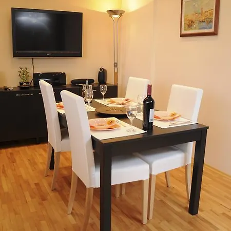 Derelli Elegance Apartment Sofia