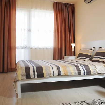 Derelli Elegance Апартаменты